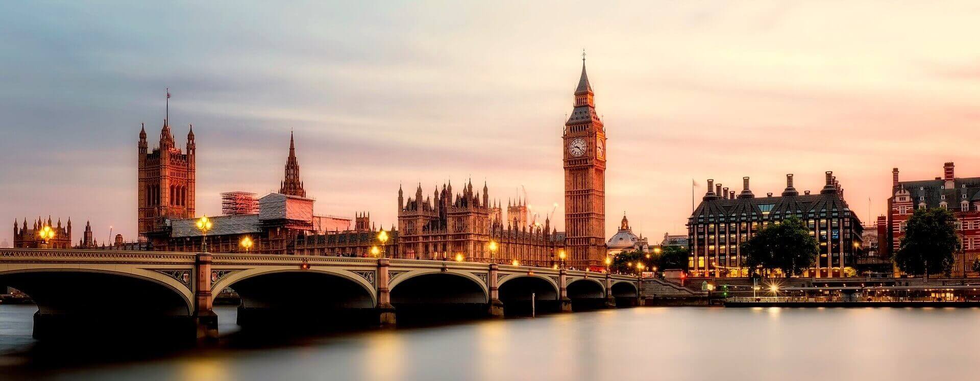 Things to do in United Kingdom London Big Ben clock tower | FlyCheapAlways